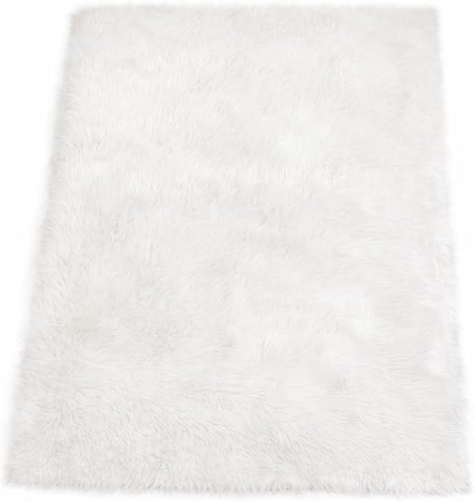 Goolela White Area Rug 5x7 Fluffy Fuzzy Furry Sheepskin Rug by Goolela