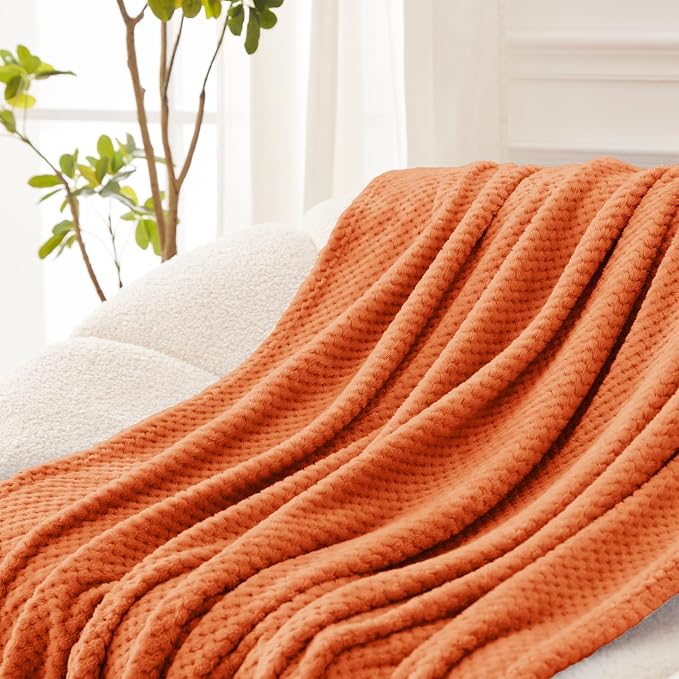 Exclusivo Mezcla Fleece Bed Blanket Queen Size, Super Soft and Warm Blankets - Image 5