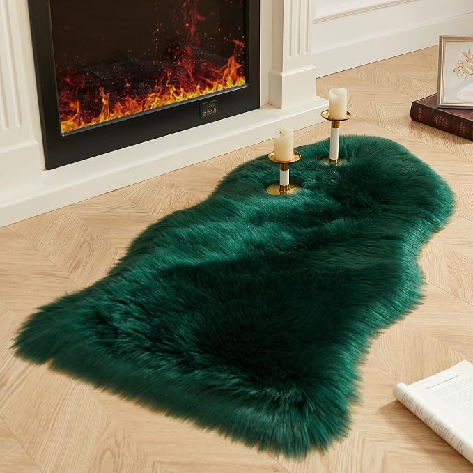 AMTOVO Faux Fur Rug, Dark Green Area Rug, Fluffy Sheepskin Rug, Fuzzy Ultra by AMTOVO