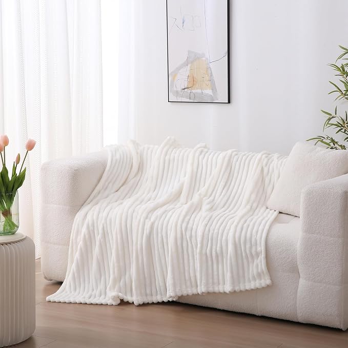 White Fleece Throw Blanket 50”×70” by linecooo