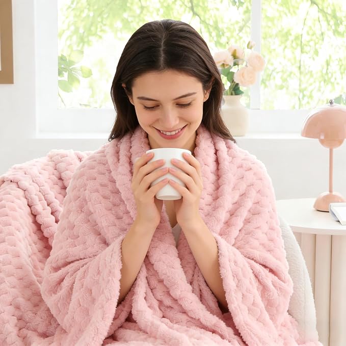 BEDELITE Fleece Decorative Blanket - Image 4