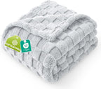 Utopia Bedding Cool Grey Checkered Fleece King Blanket by UTOPIABEDDING