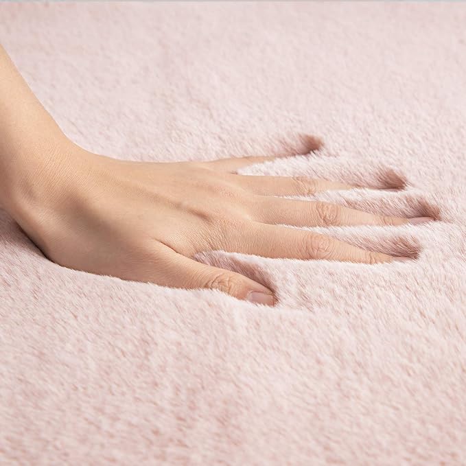 Ashler Faux Fur Rug, Ultra Soft Faux Rabbit Fur, 5 x 7 Feet Rectangle, Machine - Image 5