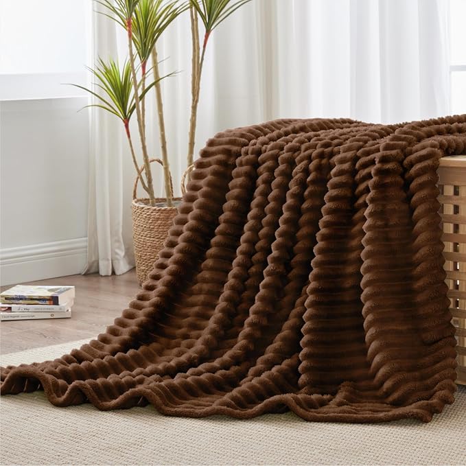 BEDELITE Twin Blanket for Couch & Bed, 300GSM Soft & Warm Fleece Blanket - Image 8
