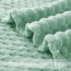 Exclusivo Mezcla Fleece Queen Blanket - Image 6