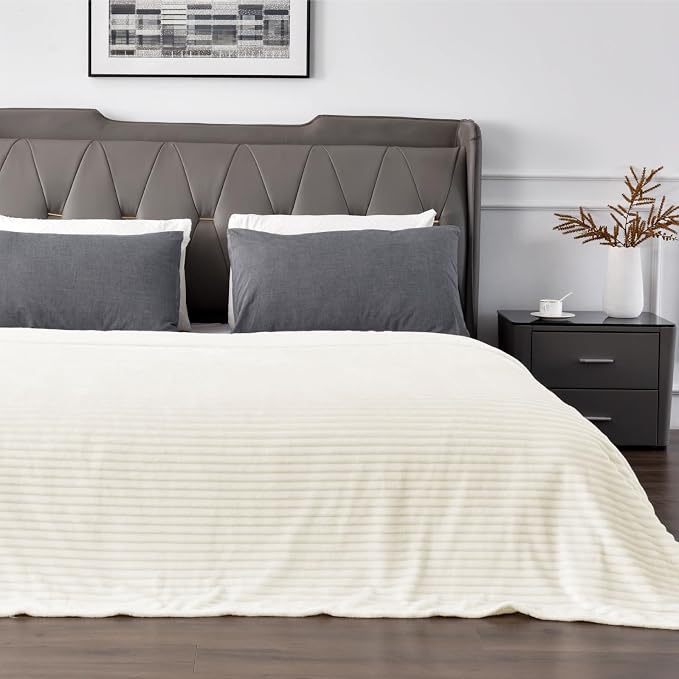 BEDELITE Fleece Blanket Queen Size – 3D Ribbed Jacquard Soft and Warm - Image 2