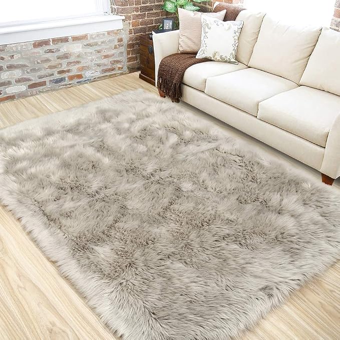 LOCHAS Soft Fluffy Faux Fur Rugs by LOCHAS