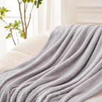 Exclusivo Mezcla Fleece Bed Blanket Twin Size, Super Soft and Warm Blankets - Image 4
