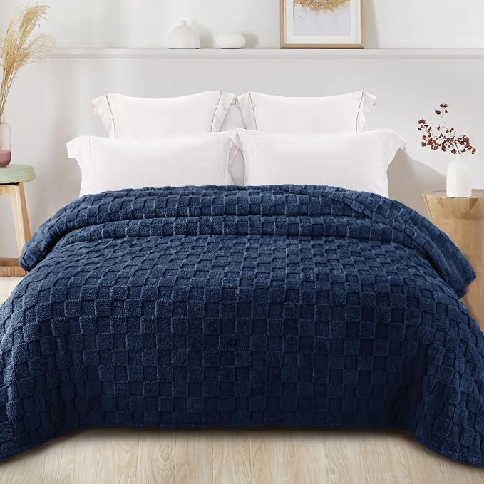 Exclusivo Mezcla Twin Size Flannel Fleece Blanket, Super Soft and Warm - Image 3
