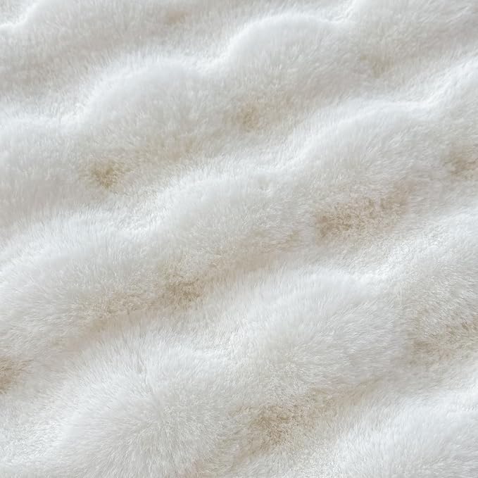 White Rabbit Plush Rug 6'x9', Fluffy Faux Fur Shaggy Area Rug - Image 8