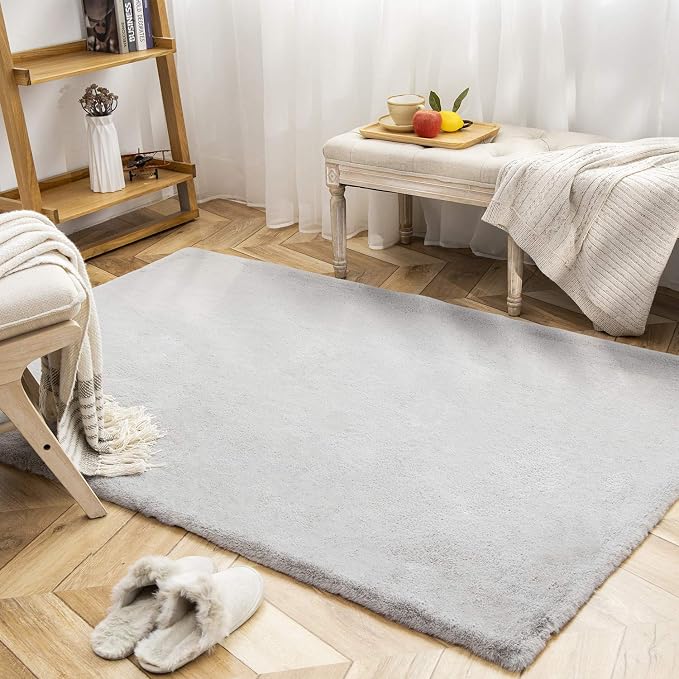 Ashler Faux Fur Rug, Ultra Soft Faux Rabbit Fur, 4 x 6 Feet Rectangle, Machine - Image 4