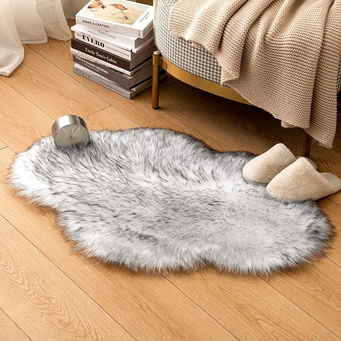 MIULEE Fluffy Rug Soft Shaggy Faux Fur Area Rug Luxury Plush Cloud Shape Carpet - Image 6