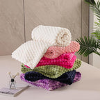 Exclusivo Mezcla Fleece Queen Blanket - Image 8