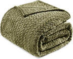 Exclusivo Mezcla Fleece Queen Size Blanket by ExclusivoMezcla