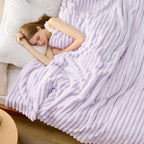 Bedsure GentleSoft Lavender Fog Fleece Blanket - Image 4