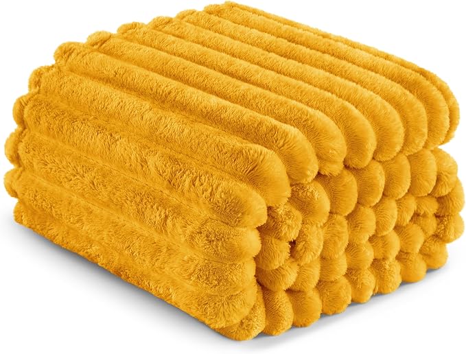 Exclusivo Mezcla Queen Size Flannel Fleece Blanket, Super Soft Striped Jacquard - Image 6