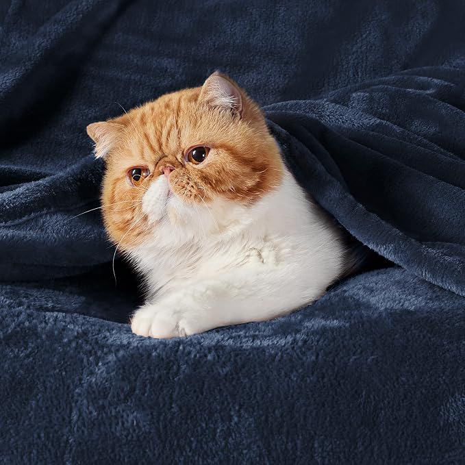 Bedsure GentleSoft Fleece Throw XL Blanket Navy - Image 2