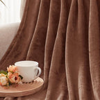 Exclusivo Mezcla Fleece Brown Throw Blanket - Image 7