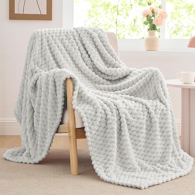 BEDELITE Fleece Blanket - Image 4