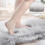 Ashler faux fur rug, Fluffy Shaggy Area Rug Ultra Soft 3 x 3 Feet Round Fur Rug - Image 3