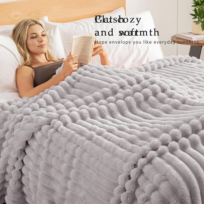 Exclusivo Mezcla King Size Flannel Fleece Blanket, Super Soft Striped Jacquard - Image 2
