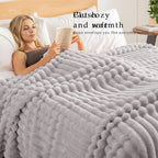 Exclusivo Mezcla King Size Flannel Fleece Blanket, Super Soft Striped Jacquard - Image 2