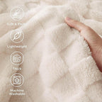 Bedsure GentleSoft Blankets Queen Size - Image 3