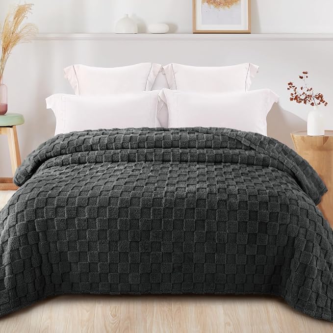 Exclusivo Mezcla King Size Flannel Fleece Blanket, Super Soft and Warm - Image 3