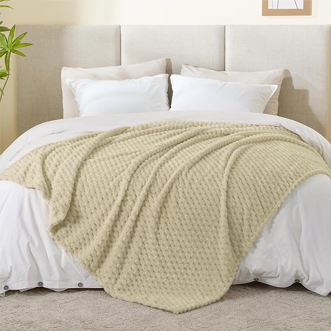 BEDELITE Fleece Throw Blanket for Couch & Bed - Image 6