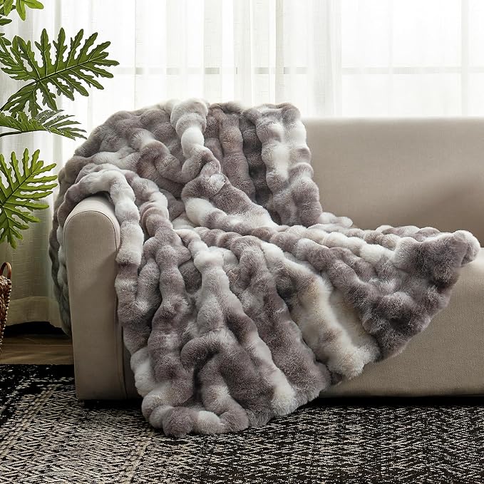Cozy Bliss Faux Fur Throw Blanket - Image 5