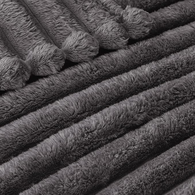 Exclusivo Mezcla Fleece Throw Blanket - Image 4