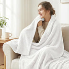 Exclusivo Mezcla Fleece Bed Blanket Twin Size, Super Soft and Warm Blankets - Image 2