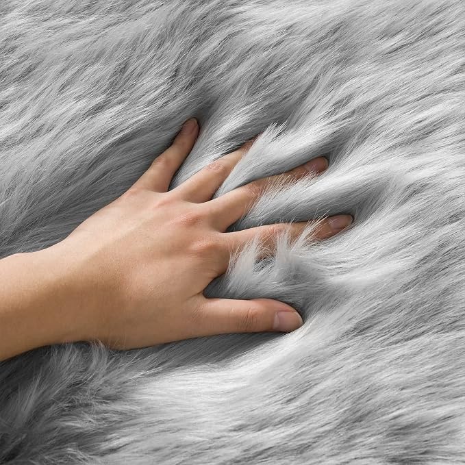 Ciicool Fluffy Area Rug, Thick Fuzzy Shag Rug Furry Nursery Rug Plush Indoor - Image 4
