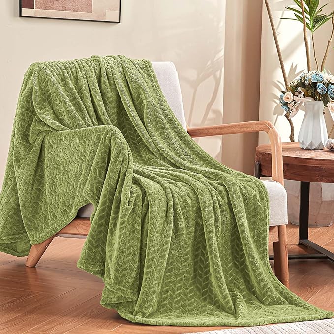 inhand Sage Green Fleece Queen Blanket - Image 5