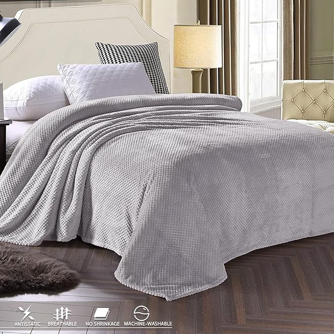 Exclusivo Mezcla Fleece Bed Blanket Twin Size, Super Soft and Warm Blankets - Image 3