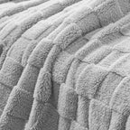 Exclusivo Mezcla Twin Size Flannel Fleece Blanket, Super Soft and Warm - Image 4