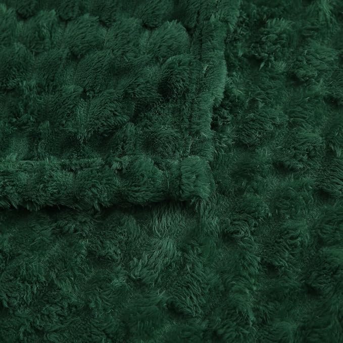 Puncuntex Dark Green Throw Blanket 108"×90" inches Fuzzy 3D Jacquard Decorative - Image 4