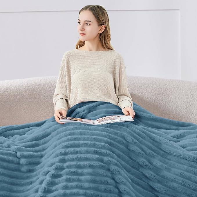 BEDELITE Fleece Throw Blanket for Couch - Image 3