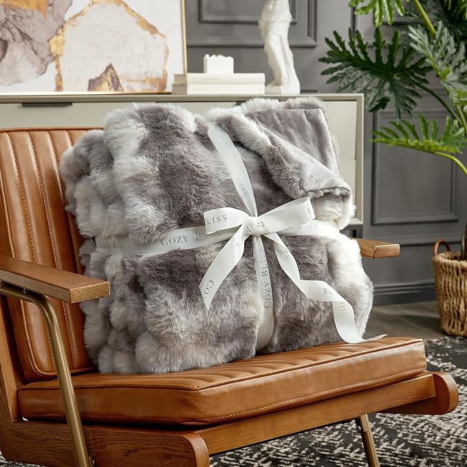 Cozy Bliss Faux Fur Throw Blanket - Image 3