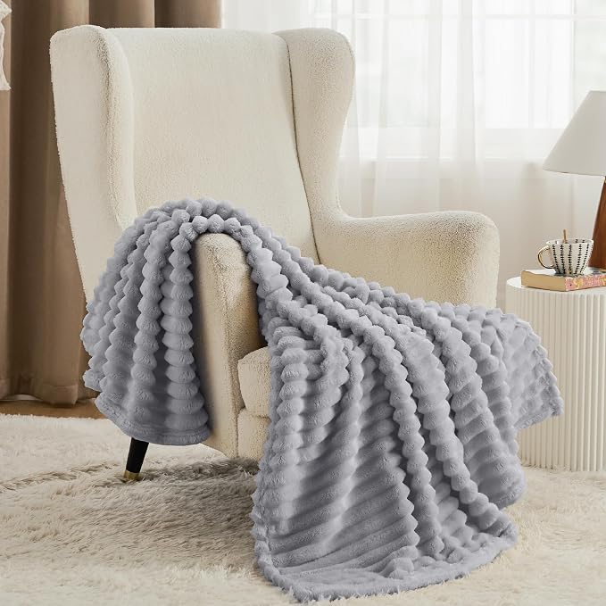 Bedsure GentleSoft Twin XL Blanket - Image 2