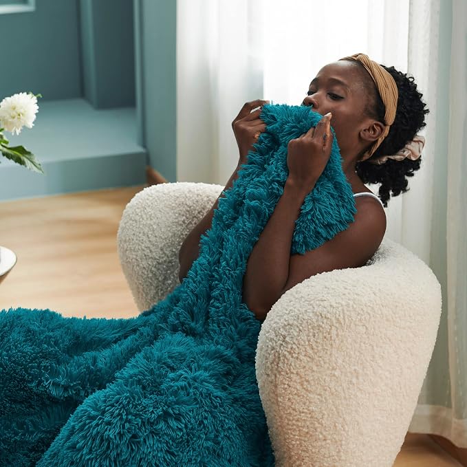 Bedsure GentleSoft Fluffy Turquoise Teal Blankets Queen Size - Image 2