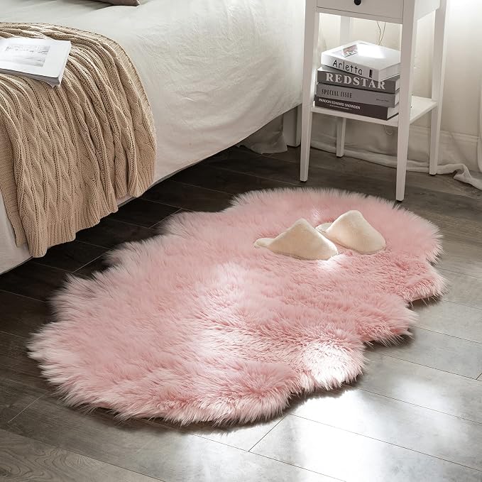 MIULEE Luxury Super Soft Fluffy Area Rug Faux Fur Sheepskin Rug Decorative by MIULEE