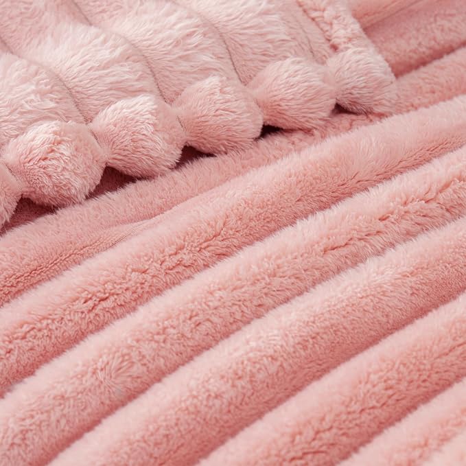 Exclusivo Mezcla King Size Flannel Fleece Blanket, Super Soft Striped Jacquard - Image 4