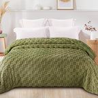 Exclusivo Mezcla Queen Size Flannel Fleece Blanket, Super Soft and Warm - Image 3