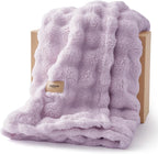 Bedsure 3D Fleece Bubble Blanket by BEDSURE