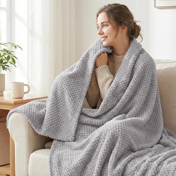 Exclusivo Mezcla Fleece Throw Blanket Extra Large, Super Soft and Warm Blankets - Image 2
