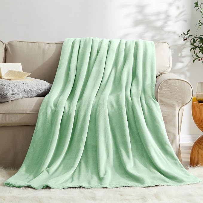 KMUSET Sage Green Fleece Blanket - Image 5