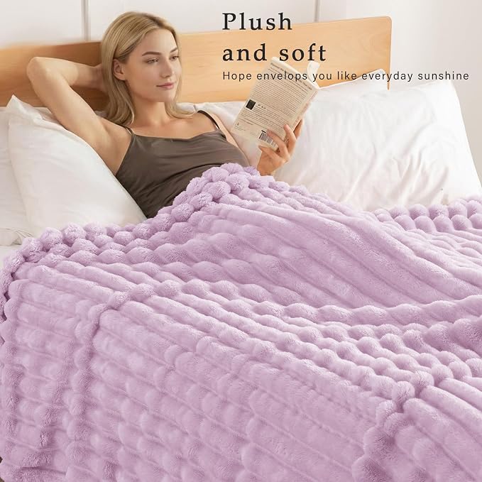 Exclusivo Mezcla Queen Size Flannel Fleece Blanket, Super Soft Striped Jacquard - Image 2