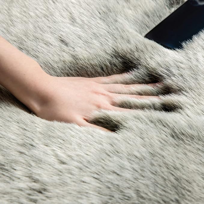 Ashler Faux Fox Fur Rug, 3x5 Rectangle Rug, Ultra Soft Shaggy Area Rugs - Image 4