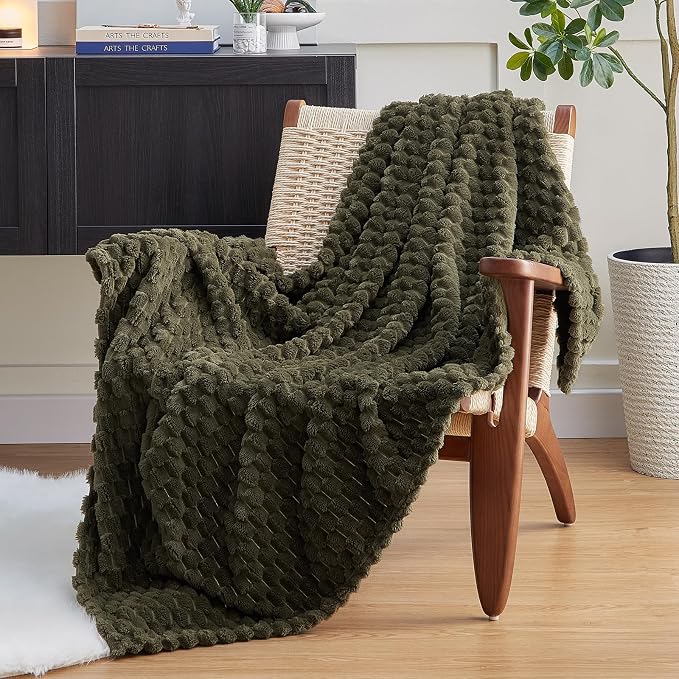 EXQ Home Fleece Blanket Twin Size by EXQHomeTexitleCoLtd